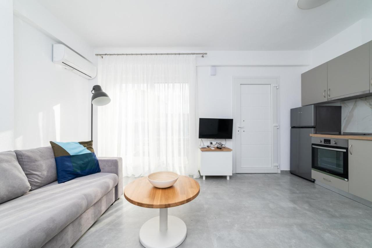 Dionysos Residential Complex Apartment Ofrínion Exterior photo