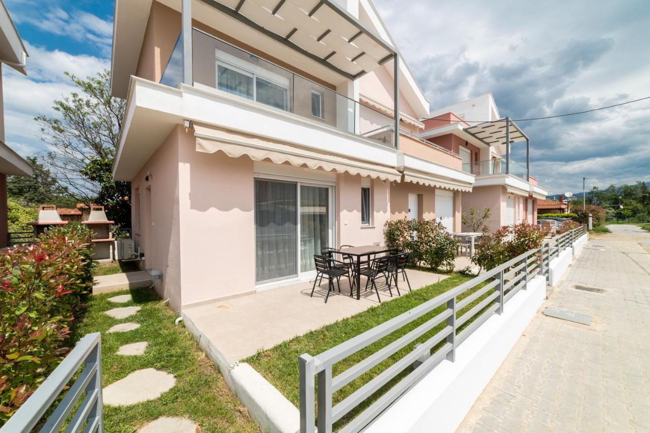 Dionysos Residential Complex Apartment Ofrínion Exterior photo